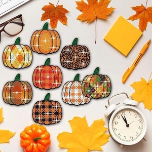 XIXI DIY - Posavasos de Acrílico con Diamantes para Pintar, Diseños de Calabaza de Halloween, Kit de Arte Antideslizante de 9 Piezas con Formas Irregulares - Product Image 4