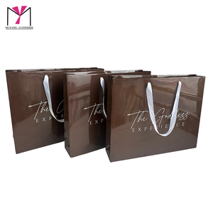 Sac à main en carton de luxe durable 50*40*10cm pour l'emballage de produits ménagers et cosmétiques, sacs en papier de grande taille avec logo personnalisé imprimé - Product Image 5