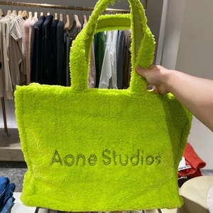 Durable Custom Logo Plush Shoulder Handbag Waterproof <b>Large</b> Capacity Furry Travel <b>Beach</b> <b>Bag</b> Tote <b>Bags</b> for Daily Use - Product Image 2
