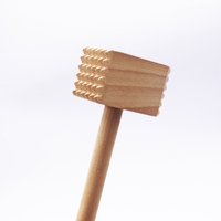 Vente en gros de planches de cuisine en bois de hêtre marteau à viande en bois carré avec dents pointues marteau à attendrir