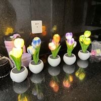 Lampe de table en forme de tulipe avec vase, fleur artificielle, lampe de chevet, lampe de table pour anniversaire, fête, mariage, décoration de chambre