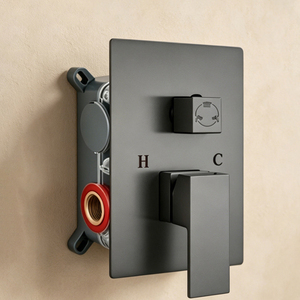 Système de douche pluie moderne en laiton massif, ensemble de douche à main haute pression pour projets hôteliers et salles de bain, vente en gros - Product Image 4