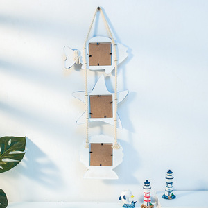 Cadre photo en bois blanc irrégulier 7x7cm, peint, à suspendre, pour salon, chambre, bureau - Product Image 5