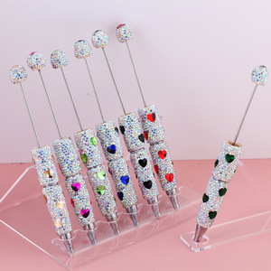 Luồng trực tiếp xuyên biên giới của kunsi đang bán bút đầy đủ hình trái tim đầy màu sắc Ngày Valentine, hạt đất sét, một - Product Image 1