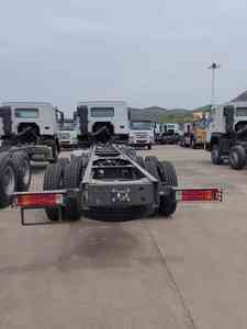 Haowo 8x4 LKW-Fahrgestell Handhabung vor Ort - Product Image 3