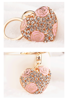 Porte-clés en alliage incrusté de strass en forme de cœur, pendentif orné de cristaux transparents pour clés de voiture, sacs et décoration intérieure