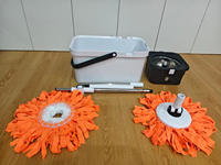 Serpillère magique rotative facile avec tête rotative à 360° et seau, serpillère auto-nettoyante pour sols et seau essoreur avec panier amovible
