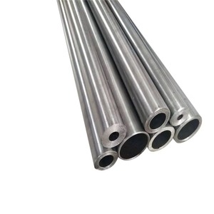 Tube en acier inoxydable de qualité industrielle / Tube sans soudure en acier inoxydable Inox 201 304 316 ASTM A106 Q235 pour longueur personnalisée - Product Image 1