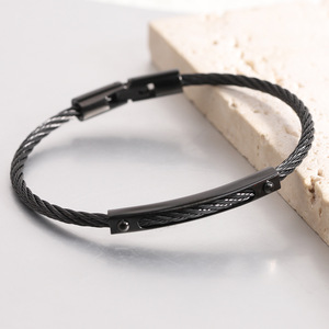 Pulsera Minimalista de Acero de Titanio con Cable de 5mm, Geométrica, Abrible, Joyería de Moda, Regalo para Mujer - Product Image 5