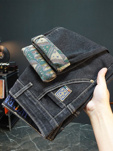 2025ผ้ายืดลำลองสำหรับผู้<span class=keywords><strong>ชาย</strong></span>คอลเลกชันใหม่<span class=keywords><strong>กางเกง</strong></span><span class=keywords><strong>ยีน</strong></span><span class=keywords><strong>ส์</strong></span>สโตนเอวสูงพิมพ์ลายกลางฤดูหนาวฤดูใบไม้ร่วงทรงหลวมสำหรับฤดูใบไม้ผลิ - Product Image 4