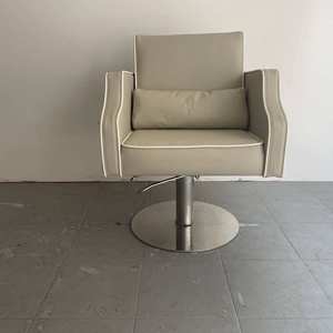 Fauteuil de Barbier Confortable en Similicuir avec Logo Personnalisable, Pompe Hydraulique et Conception Pliable pour Salons et Écoles - Product Image 3