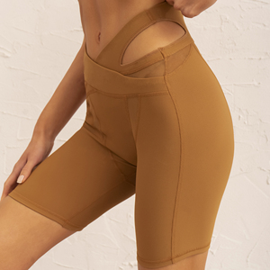 Pt Sports cousu femmes shorts tissu côtelé style V forme taille évidé maille conception mince filles portent - Product Image 6