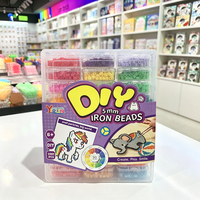 Cuentas de Plástico para Planchar de 5mm, 30 Colores, 6000 Piezas, Paquete de Recarga con Caja de Almacenamiento de 30 Compartimentos, Cuentas Perler, Accesorios para Manualidades DIY