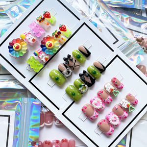 Flor tallada prensa hecha a mano en las <span class=keywords><strong>uñas</strong></span> 3D Gel Rhinestone Y2K pintado a mano brillante decorado Presson Stiletto cuadrado acrílico <span class=keywords><strong>uñas</strong></span> - Product Image 2