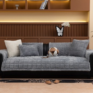 Housses de <span class=keywords><strong>canapé</strong></span> d'hiver en peluche à rayures et carreaux de couleur unie, luxe léger <span class=keywords><strong>pour</strong></span> salon, antidérapantes, avec bords roulés exquis - Product Image 2