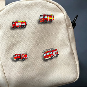 Pin <span class=keywords><strong>de</strong></span> esmalte <span class=keywords><strong>de</strong></span> camión <span class=keywords><strong>de</strong></span> bomberos lindo al por mayor, insignia metálica <span class=keywords><strong>de</strong></span> coche para niños, pin <span class=keywords><strong>de</strong></span> solapa <span class=keywords><strong>de</strong></span> bombero personalizado para mochilas, moda - Product Image 3