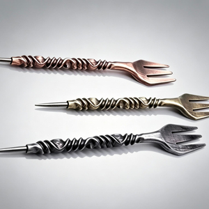 Tenedor de metal vintage para hookah con perforador de papel de aluminio, herramienta para empacar tabaco para bares y salones - Product Image 6