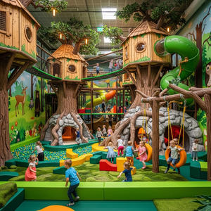Équipement de terrain de jeu intérieur commercial pour enfants, structure de jeu personnalisée avec fosse à balles, sur le thème de la forêt - Product Image 1