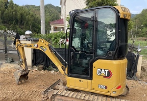รถขุดตีนตะขาบ Caterpillar 302 มือสอง, แบบหางสั้น, เหมาะสำหรับงานจัดสวนและก่อสร้างบ้านเรือน, ชั่วโมงการทำงานต่ำ - Product Image 6