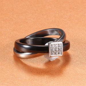 Anello in acciaio inossidabile con diamante Elden per autodifesa - Product Image 4