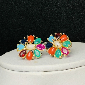 Boucles d'oreilles pierres magnifiques Boucles d'oreilles fleur de Navaratna Boucles d'oreilles perles de Bollywood multicolores - Product Image 1