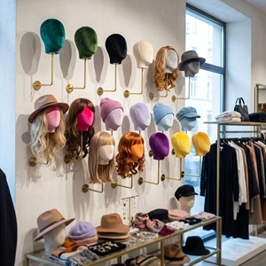 Cabeza de Maniquí de Terciopelo para Exhibición de Sombreros y Pelucas, con Gancho Dorado, para Hombre y Mujer, Montaje en Pared, Venta al por Mayor - Product Image 3