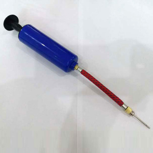 Pompe de basket-ball de football rouge de haute qualité avec Deflowers Accessoires de gros pour balles - Product Image 2