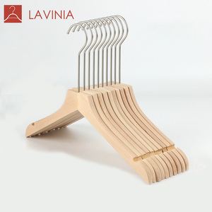 Logo karşıladı çocuk ahşap askı çocuklar giysi askısı özel logo ahşap askılar - Product Image 5