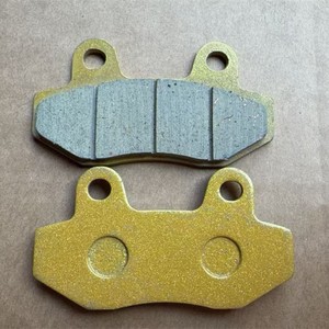 Plaquettes de frein à <span class=keywords><strong>disque</strong></span> universelles de haute qualité <span class=keywords><strong>pour</strong></span> moto, en céramique et métal, résistantes à l'usure, <span class=keywords><strong>pour</strong></span> CBX125, moto tout-terrain, <span class=keywords><strong>scooter</strong></span>, <span class=keywords><strong>bloc</strong></span> de freinage - Product Image 6
