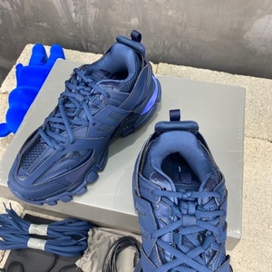 Chaussures de course d'extérieur pour hommes, de marque originale, avec éclairage LED, en maille respirante de haute qualité, à lacets, légères et fermées, pour le sport - Product Image 3