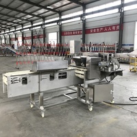 Kebab entièrement automatique formant la machine poulet Satay brochette machine boeuf Kabab fabricant viande brochette faisant la machine