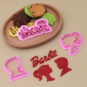 2023 Hot Sales: 3Piece Princess Cookie Cutter Sets Plastic Pink Biscuit Cutters for DIY Baking and Cake Decoration