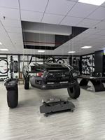 Nouveau 4x4 pièces montage arrière assemblage support de pneu de secours blanc couvercle de pneu hayon panneau Wirh Logo autocollant pour Land Cruiser 2012-2015