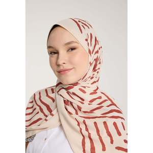 ผ้าคลุมไหล่ไหมแท้สีเบจลายวาดมือ ผ้าพันคอผู้หญิง - Product Image 4