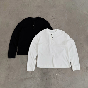 High Quality LIghtweight Three Button <strong>Henley</strong> <strong>Tshirt</strong> Men Long Sleeve Oversized T-shirt - Product Image 3