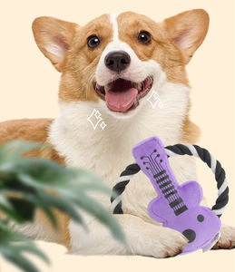 Juguete masticable para perros con forma de guitarra, resistente a mordeduras, cuerda de algodón para mascotas, juguete de peluche interactivo respetuoso con el medio ambiente, juguete chirriante para perros - Product Image 4