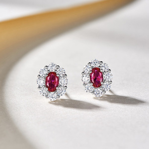 Orecchini a Perno in Lega Metallica di Lusso con Pietra Rossa Ovale, Gioielli Eleganti per Donne, Ideali per Fidanzamento - Product Image 1
