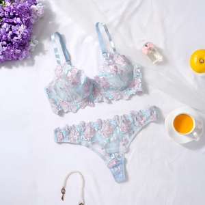 Ensemble 2 pièces pour femmes grandes tailles, respirant, brodé de fleurs, semi-transparent, soutien-gorge push-up, bretelles réglables, maintien léger, design fin - Product Image 2