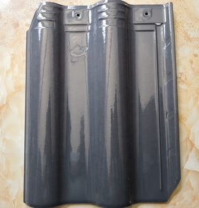 Marques de carreaux de toit, en argile grise, pour maisons - Product Image 6