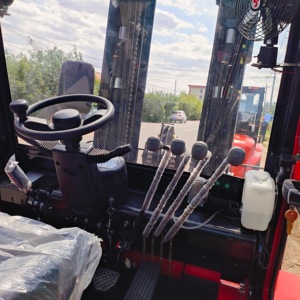 Yangft รถยก4x4ล้อขับเคลื่อน4ล้อแบบออฟโรด4x4ส้อมสำหรับพื้นที่ขรุขระรถยก1070มม. ได้รับการรับรอง ISO - Product Image 2