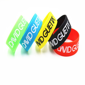 Bracelet en silicone débossé et rempli de couleur, article promotionnel, vente en gros, <span class=keywords><strong>David</strong></span> <span class=keywords><strong>Guetta</strong></span>, star de la musique - Product Image 1