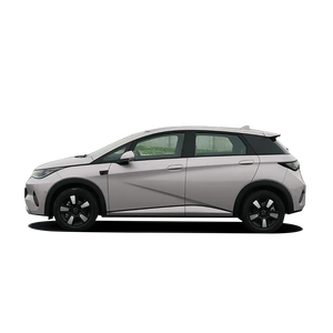 Pour BYD Dolphin: voiture électrique compacte avec une autonomie de 405km et une sécurité de collision 5 étoiles - Product Image 1