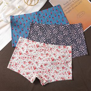 Slip Donna in Seta Ghiaccio Lavorato a Maglia, Sexy, Morbido, Stampato, a Vita Bassa, Traspirante, Senza Cuciture, Anti-umidità, Vestibilità Effetto Nudo - Product Image 2