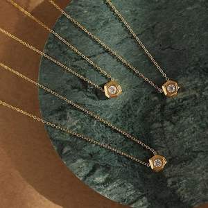 عقد من الماس أحادي بشكل هندسي من ذهب من nessa المجوهرات لا يبهت من الفولاذ التيتانيوم المقاوم للصدأ مجوهرات تصنعها بنفسك بالجملة N2312225 - Product Image 2