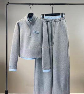 Traje deportivo para <span class=keywords><strong>mujer</strong></span>, novedad de otoño 2026, conjunto informal de dos piezas de marca de gama alta supercaliente con capucha genuina - Product Image 2