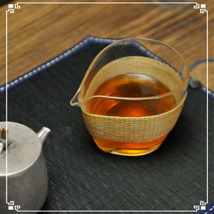 Bamboo Woven Lead-Free Glass Fair Cup Teardrop Shape Heat Resistant Tea Dispenser Asian Zen Style For Tea Ceremony - Product Image 3