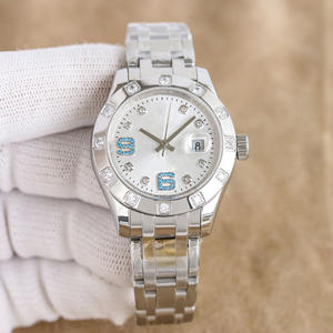 Fabriqué en acier inoxydable 904L, équipé d'un mouvement mécanique automatique et doté d'un double système d'étanchéité. Montre pour femmes - Product Image 2