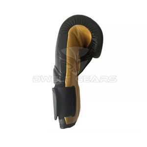 Venta directa de fábrica Guantes de boxeo de cuero PU de 8oz Tamaños disponibles Diseño con correa para Artes Marciales Servicio OEM ofrecido - Product Image 3