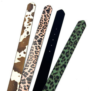 <span class=keywords><strong>Cintura</strong></span> <span class=keywords><strong>in</strong></span> Pelle PU con Fibbia <span class=keywords><strong>in</strong></span> Lega Stile Pirata, Decorata con Cristalli e Strass, Larghezza 3,8 cm - Product Image 4