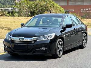 <span class=keywords><strong>Honda</strong></span> <span class=keywords><strong>Accord</strong></span> GAC 2025, Económico en Gasolina, <span class=keywords><strong>0km</strong></span>, con Asientos de Cuero y Neumáticos R17 en Venta - Product Image 5